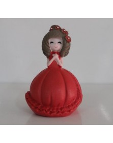 Сувенир  H1683B  Девочка в красном платье   8,5 см. Керамика..
